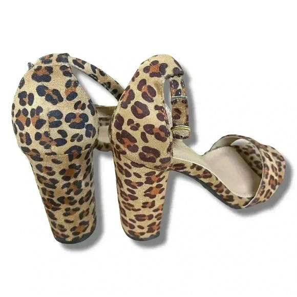A New Day Women's Square Toe Pumps Animal Print Block Heel Size 6 - Picture 3 of 6